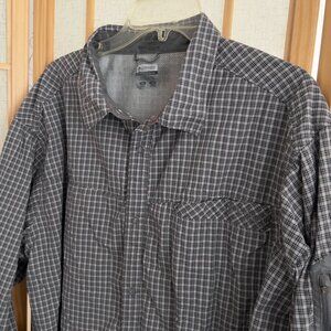Columbia Titanium Mens Vented Shirt Sz XL Gray Checkered